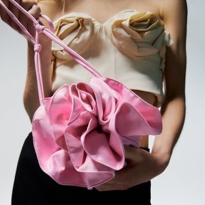 ZARA | NWT RUFFLED SATIN EFFECT BUCKET BAG PINK